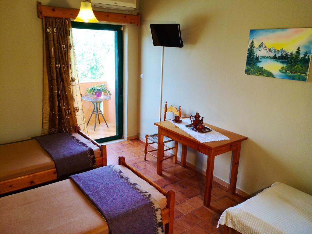 Chrissas Apartments Ретимно Экстерьер фото